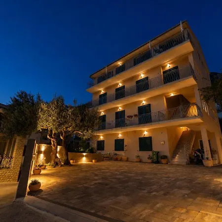 Gazania Μακάρσκα
