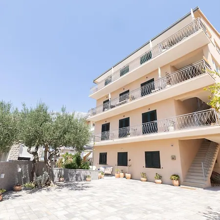 Pensionat Gazania Makarska